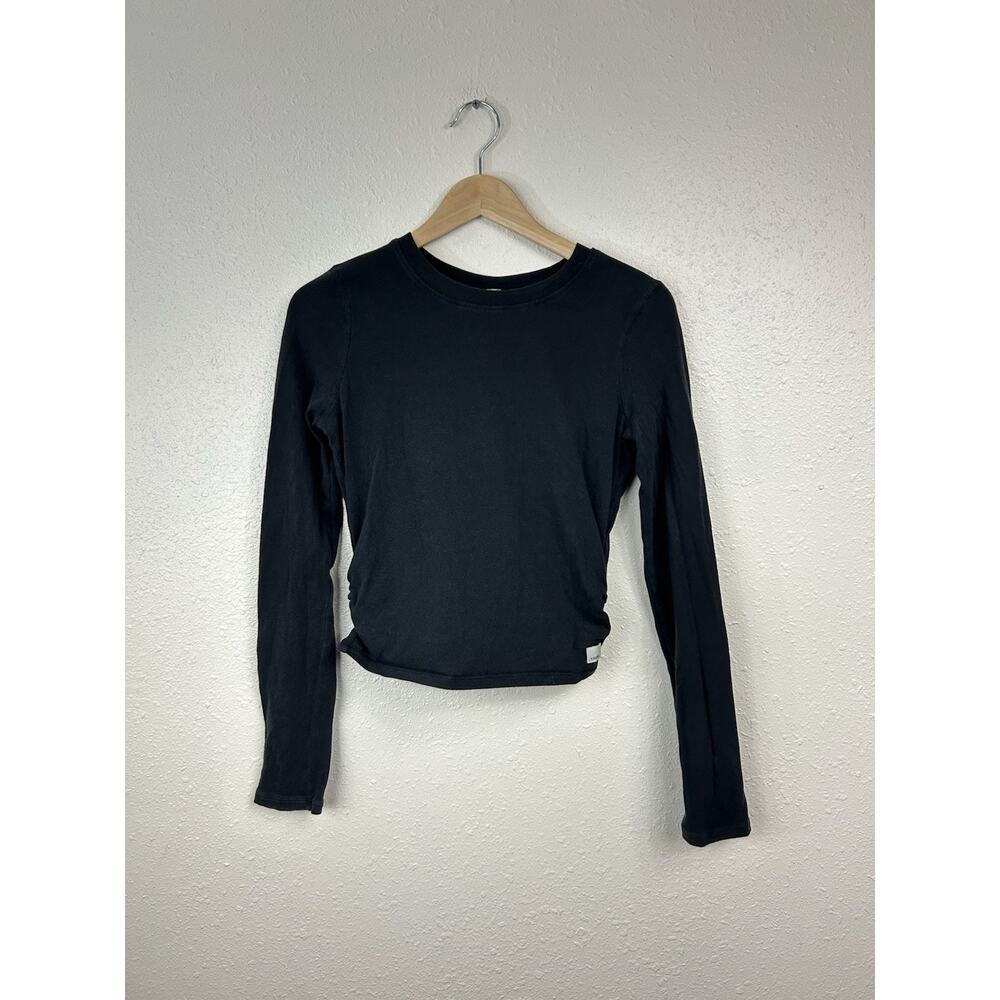 Vuori Crop Long Sleeve T Shirt Womens S Black Ruched Pima Cotton Athletic Gym